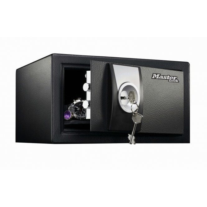 Master Lock  Small Security Safe X031ML