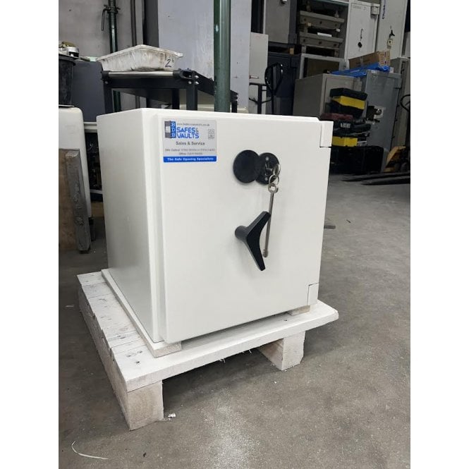 Refurbished Chubb Eurosafe Grade 1. Ref: 592